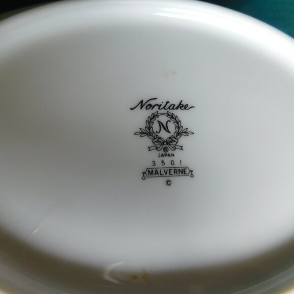 Noritake Malverne 3501 (1983) oval vegetable bowl near mint condition - Picture 5 of 5